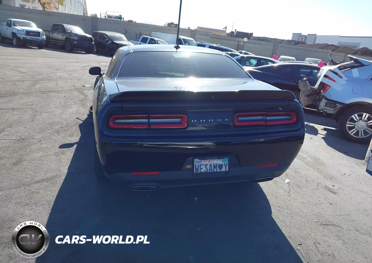 2015 Dodge Challenger Sxt Plus VIN:2C3CDZBG5FH775175 - 17