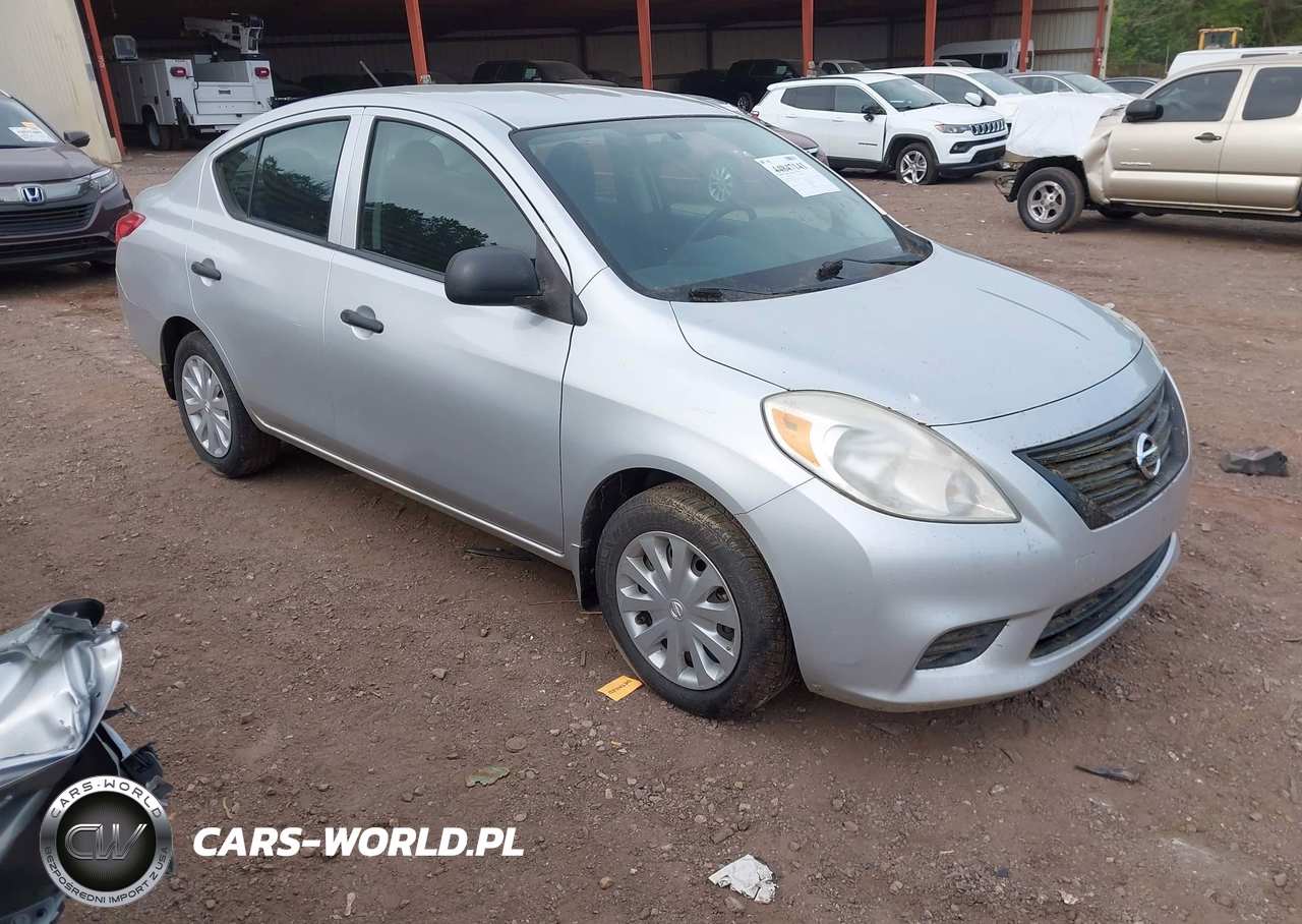 2012 Nissan Versa 1.6 S