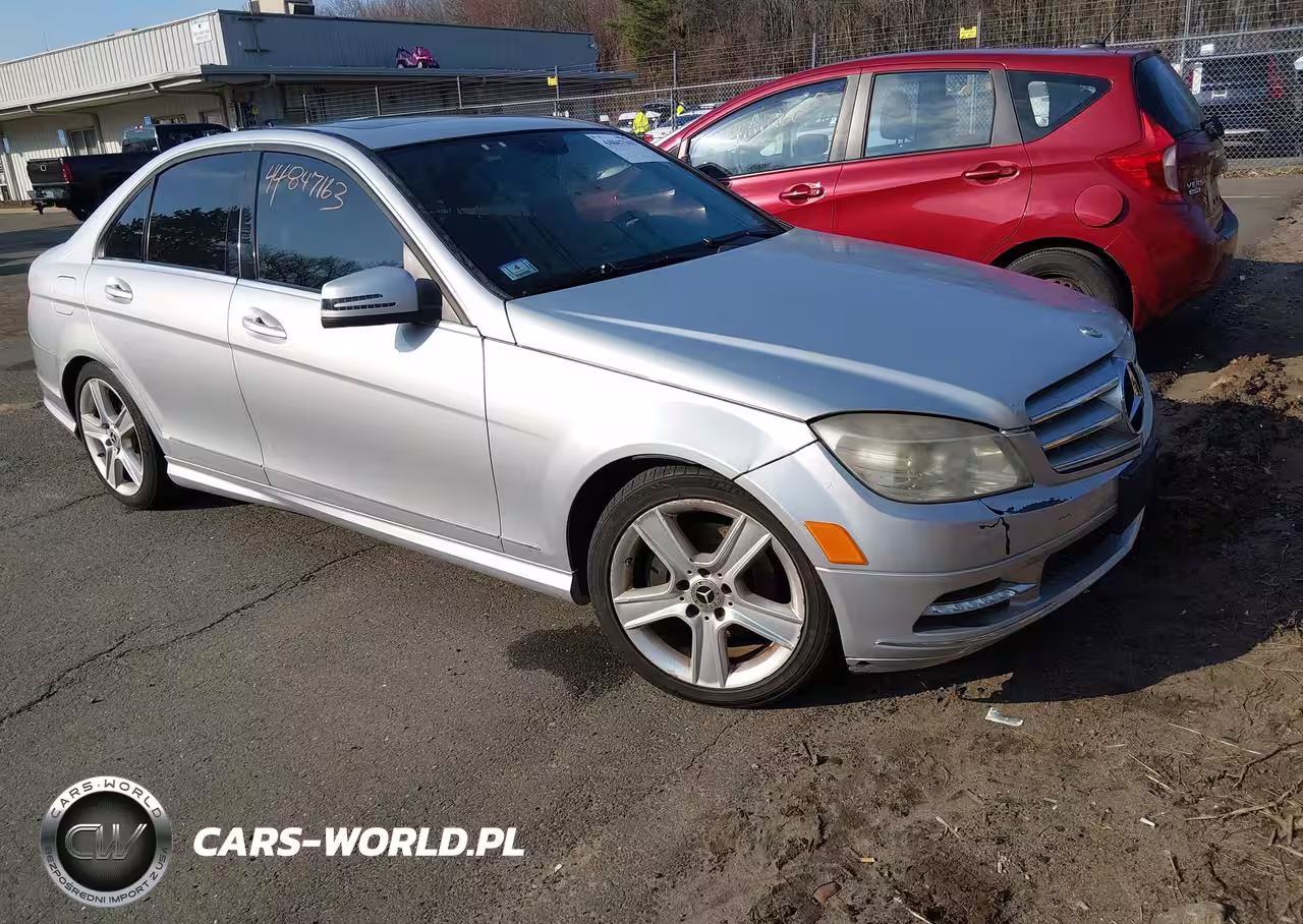 2011 Mercedes-Benz C 300 Luxury 4Matic-Sport 4Matic