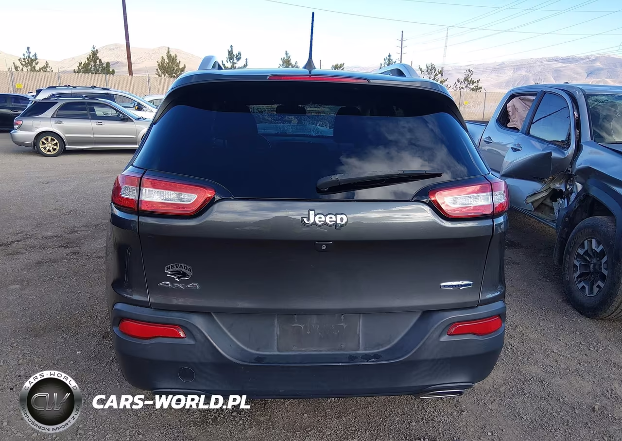 2016 Jeep Cherokee Latitude VIN:1C4PJMCS9GW269055 - 16