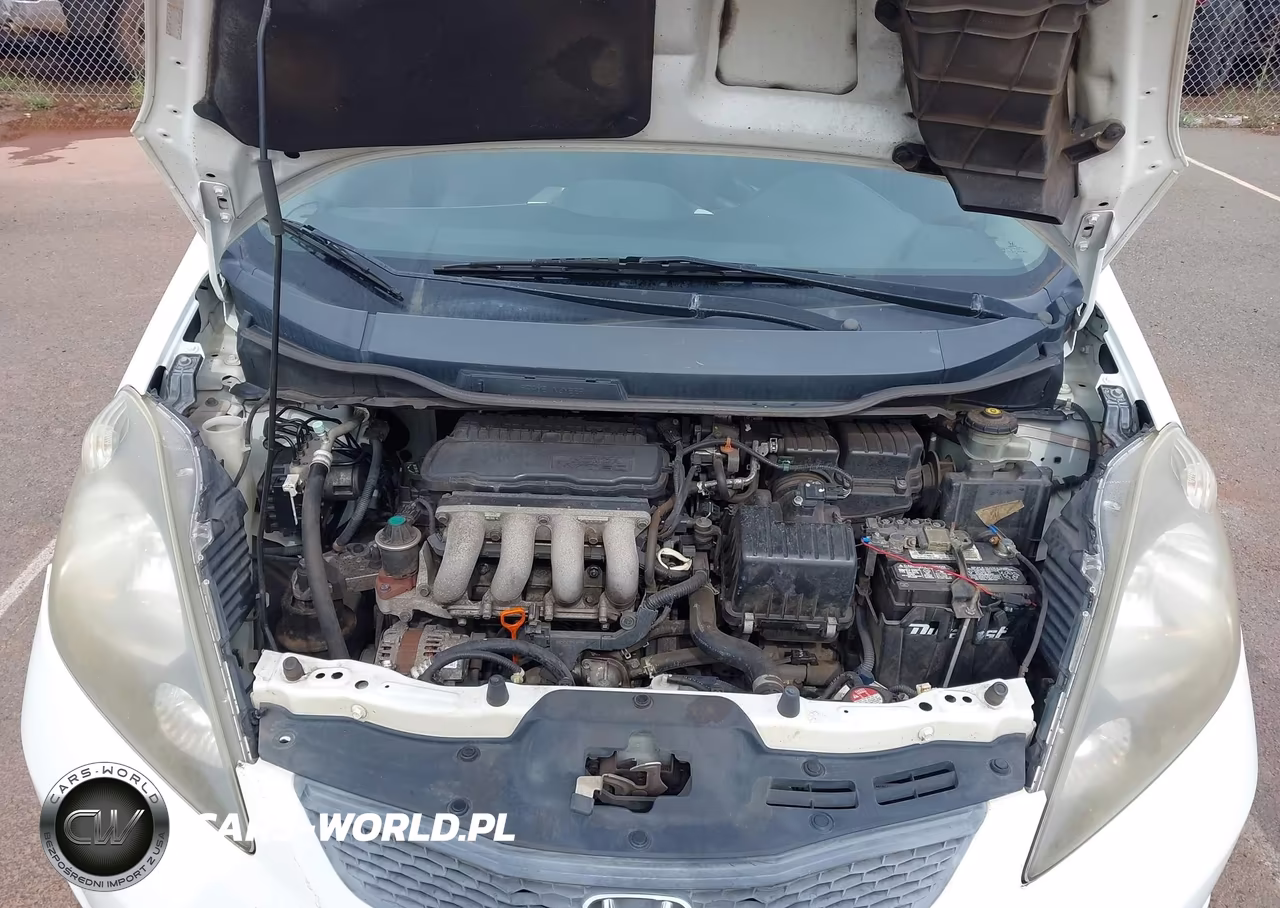 2013 Honda Fit VIN:JHMGE8H38DC042268 - 10