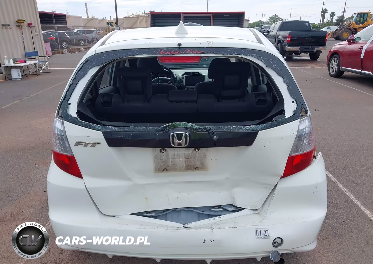 2013 Honda Fit VIN:JHMGE8H38DC042268 - 6