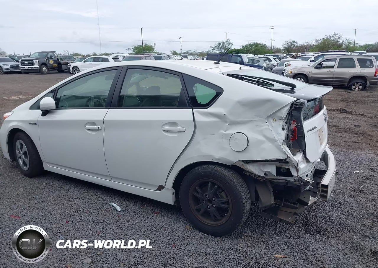 2014 Toyota Prius VIN:JTDKN3DU6E1761965 - 3