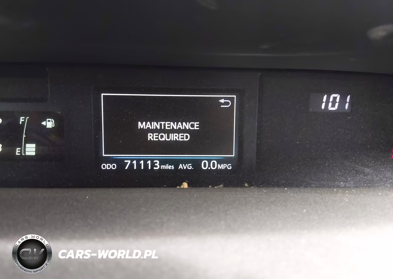 2017 Toyota Prius V Four VIN:JTDZN3EU0HJ060761 - 15