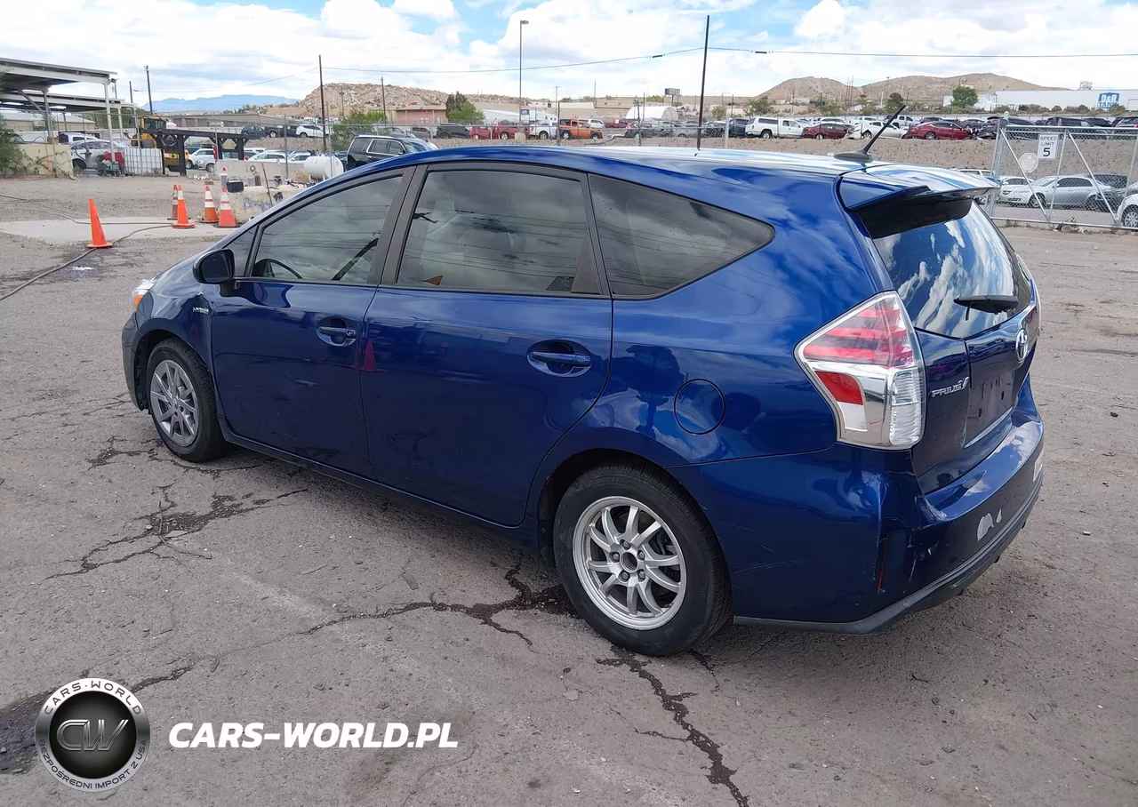 2017 Toyota Prius V Four VIN:JTDZN3EU0HJ060761 - 3