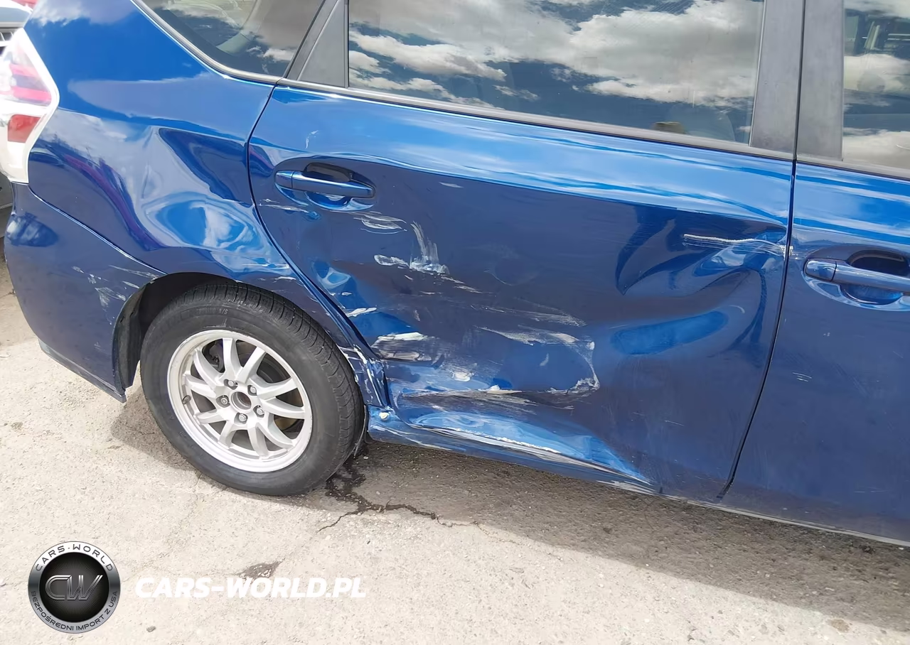 2017 Toyota Prius V Four VIN:JTDZN3EU0HJ060761 - 6