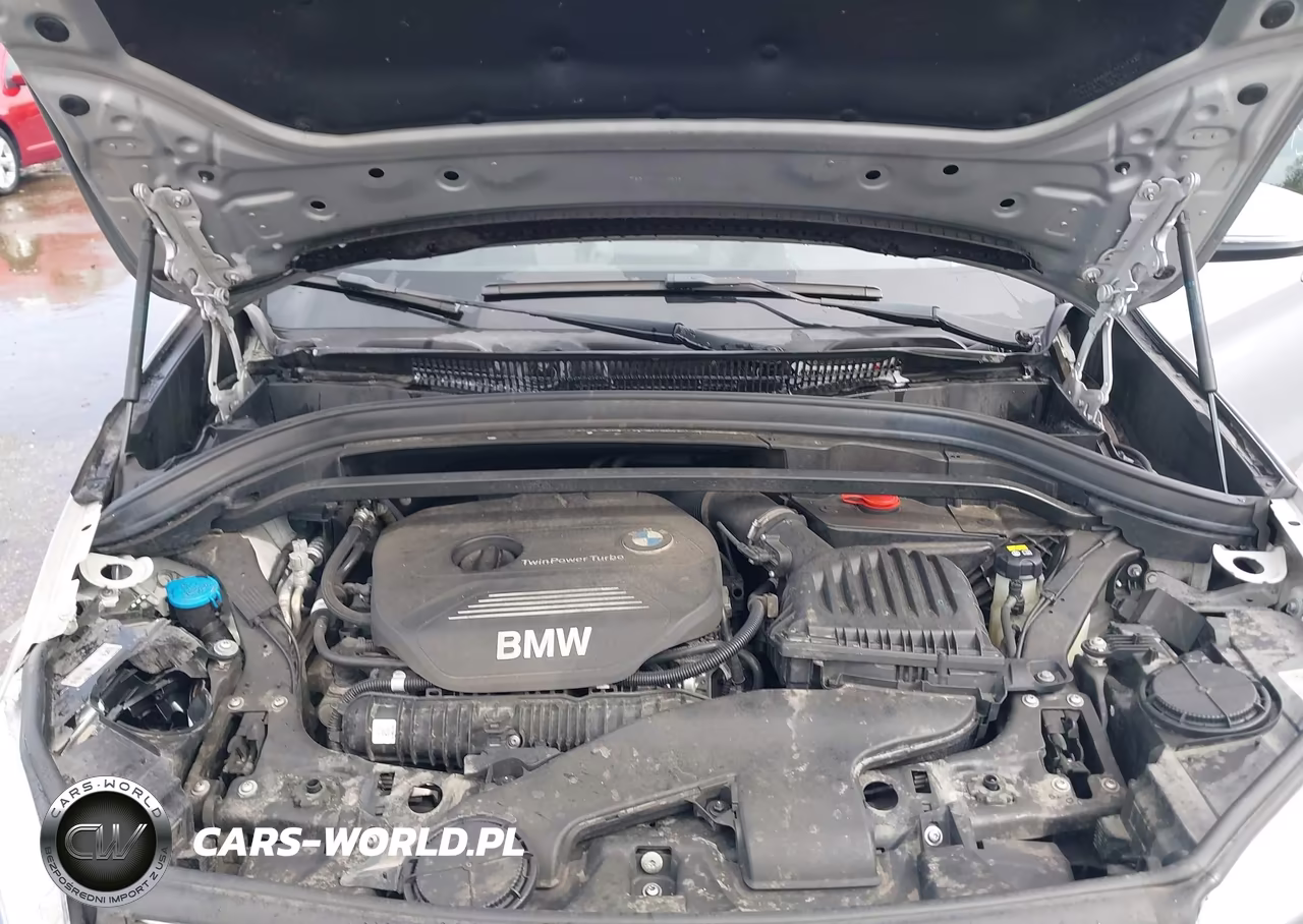 2018 BMW X1 xDrive28I VIN:WBXHT3C39J5K22657 - 10