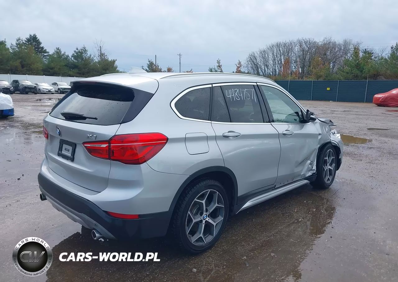 2018 BMW X1 xDrive28I VIN:WBXHT3C39J5K22657 - 4