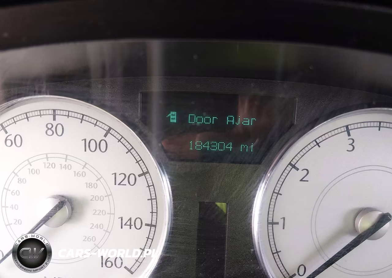 2005 Chrysler 300C VIN:2C3AA63H85H525921 - 6