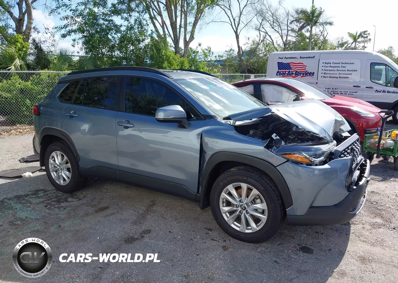 2024 Toyota Corolla Cross Le