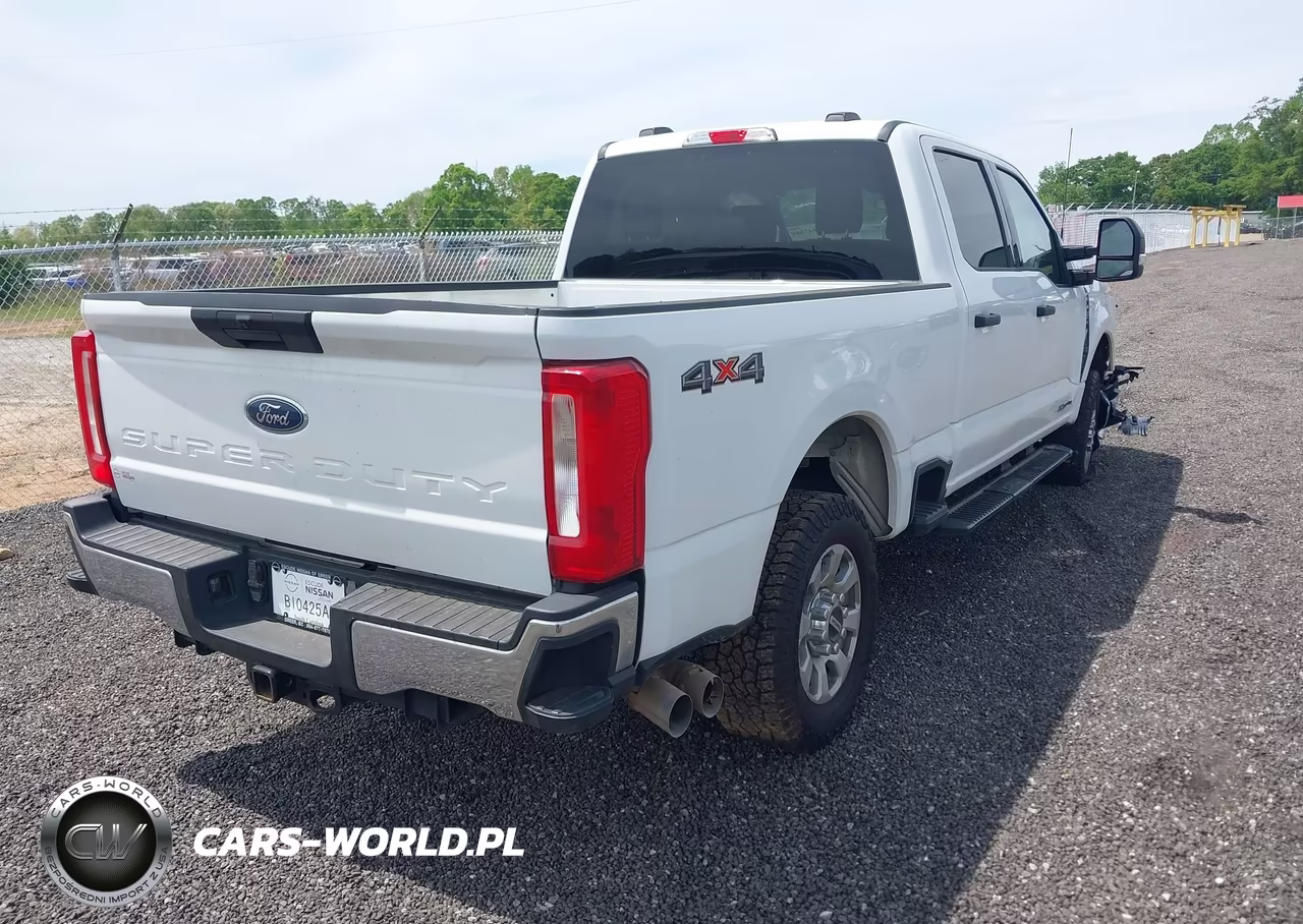 2024 Ford F-250 Xlt VIN:1FT7W2BT2REE10864 - 4
