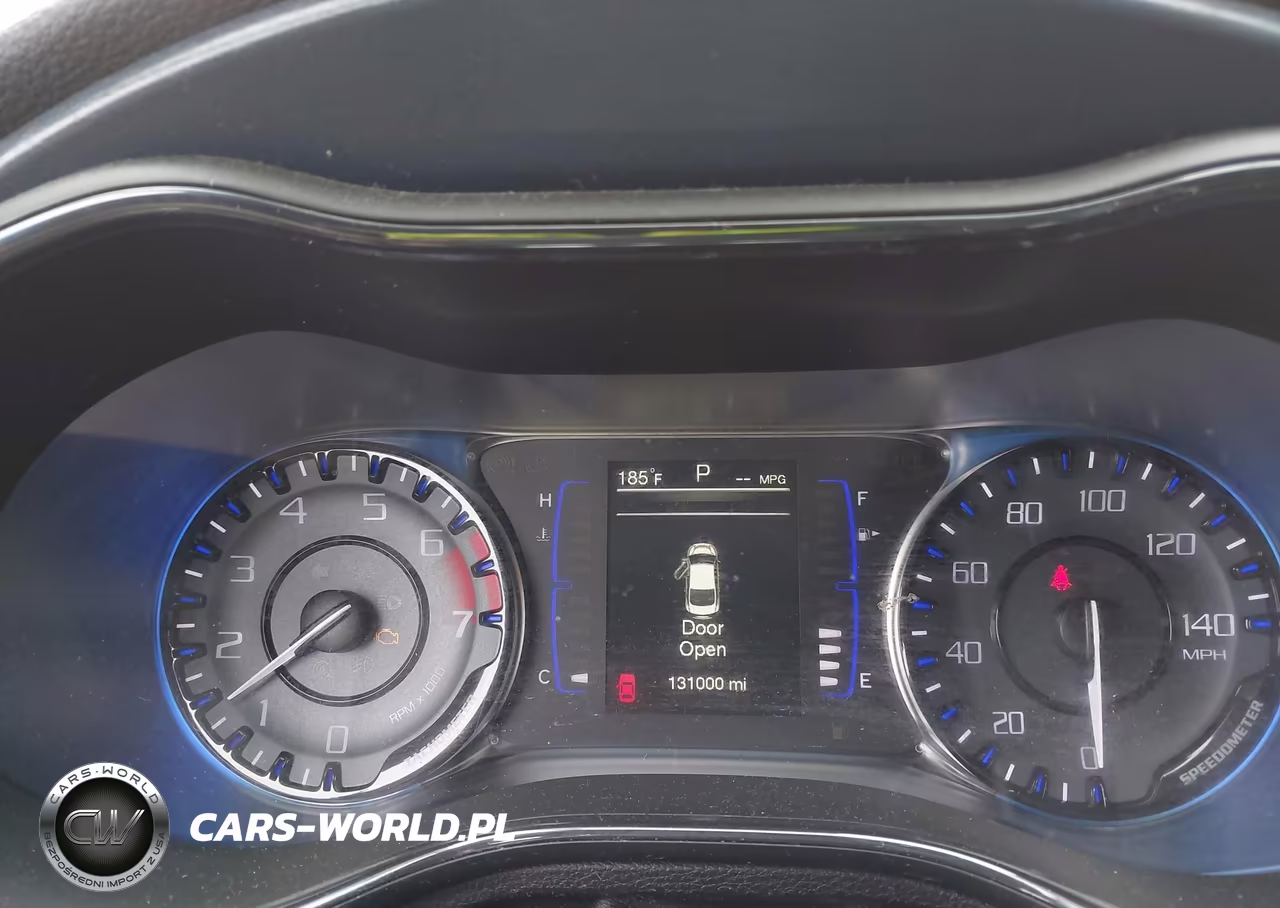 2016 Chrysler 200 S VIN:1C3CCCBB1GN125045 - 7