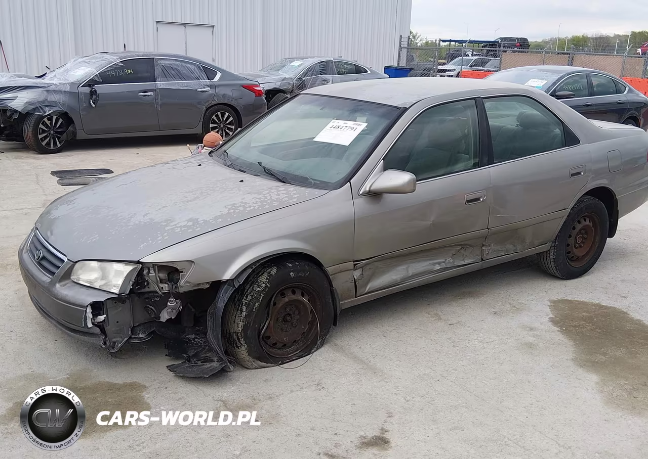 2000 Toyota Camry Le VIN:JT2BG22K3Y0466167 - 2