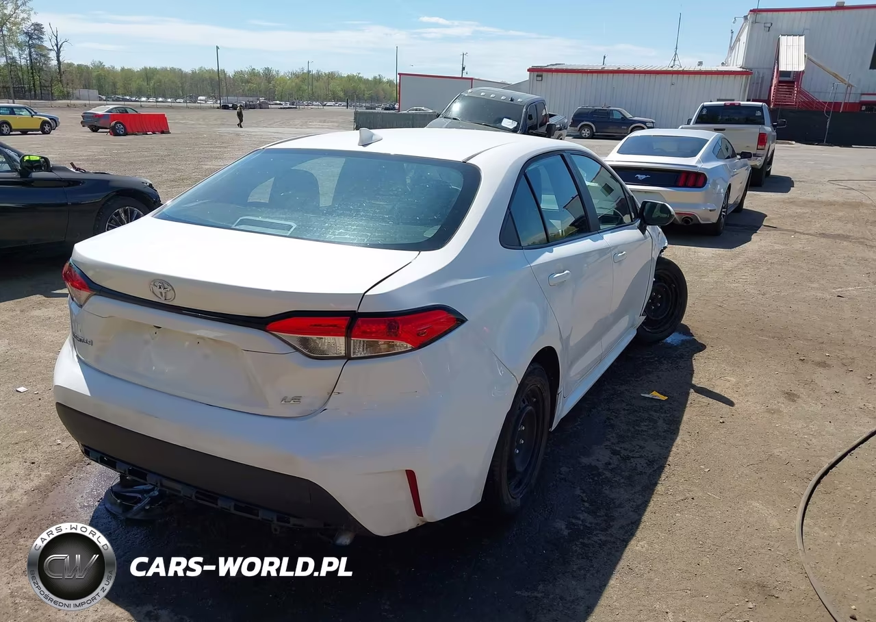 2022 Toyota Corolla Le VIN:5YFEPMAE5NP330040 - 4