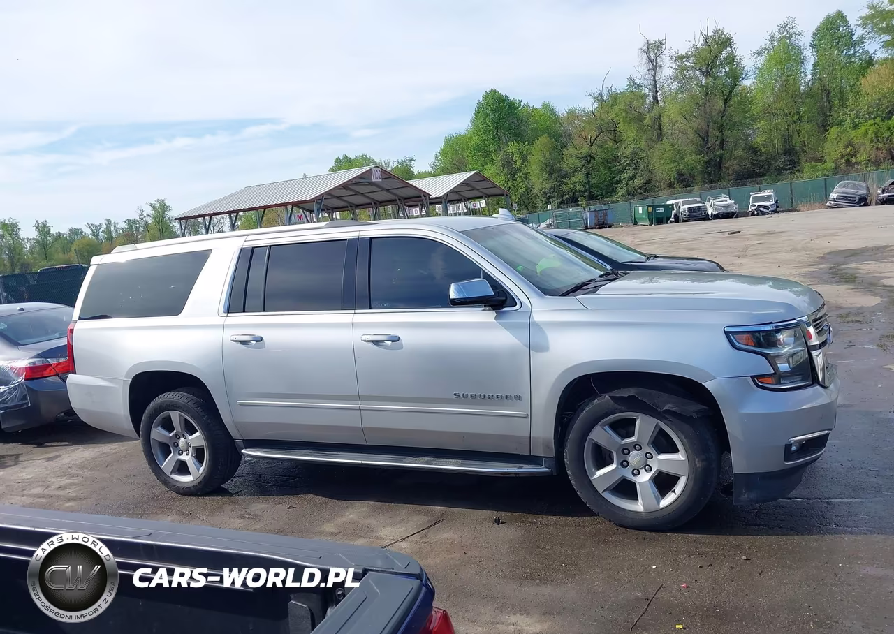 2018 Chevrolet Suburban Premier VIN:1GNSCJKC7JR196620 - 14