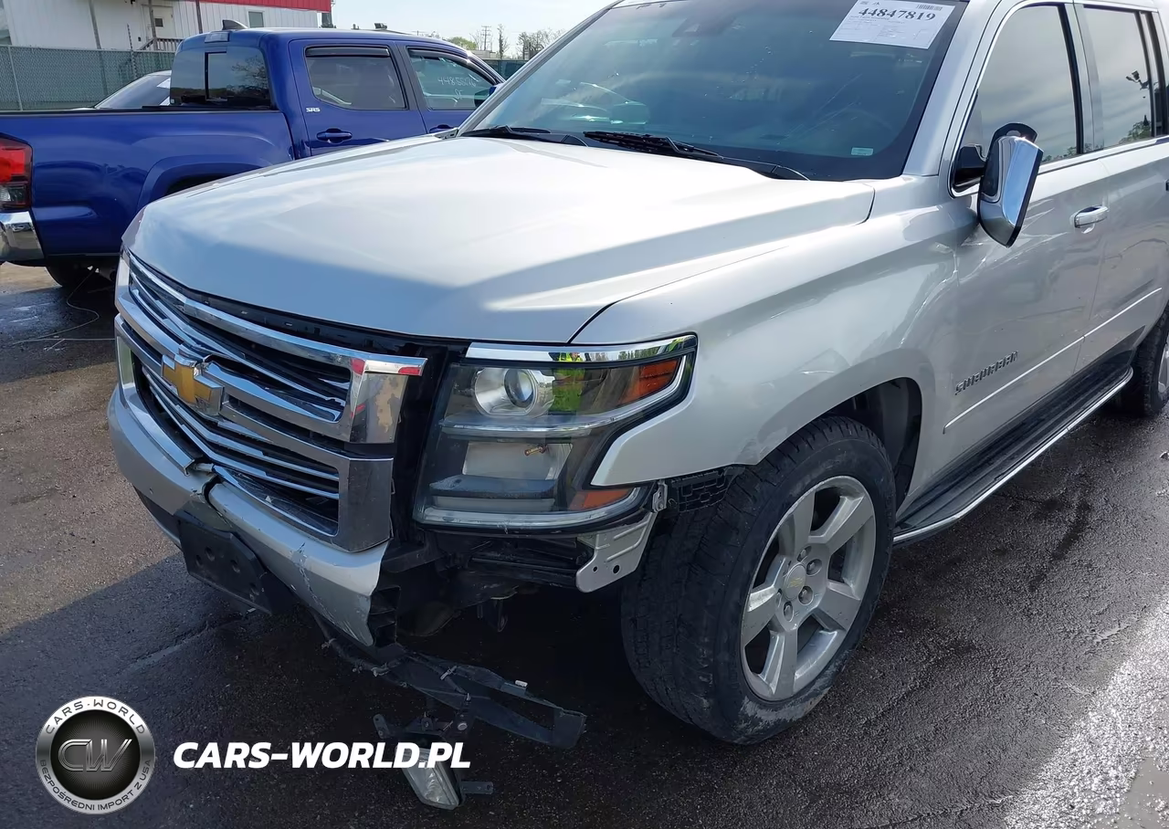 2018 Chevrolet Suburban Premier VIN:1GNSCJKC7JR196620 - 6