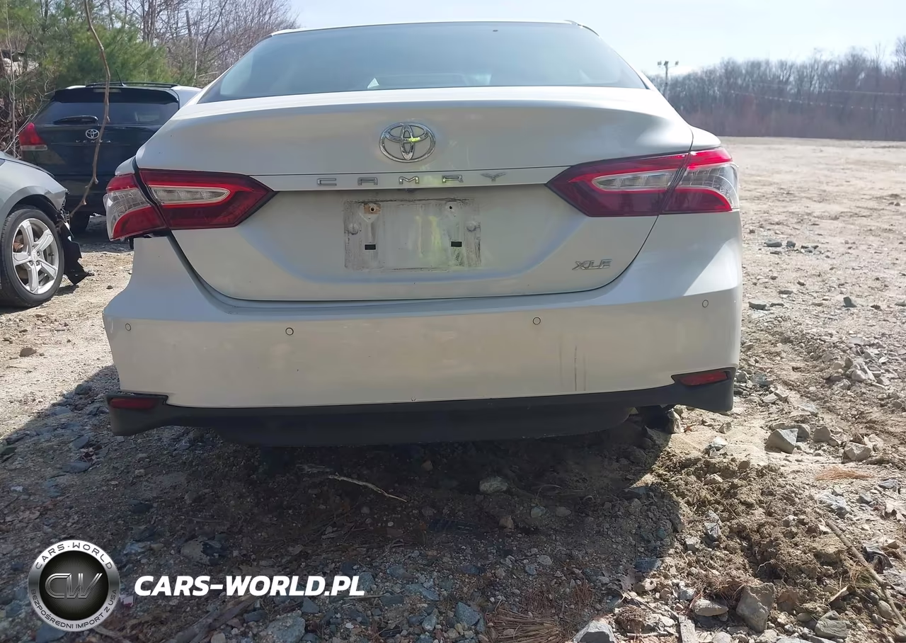 2018 Toyota Camry Xle VIN:4T1B11HK6JU006859 - 16