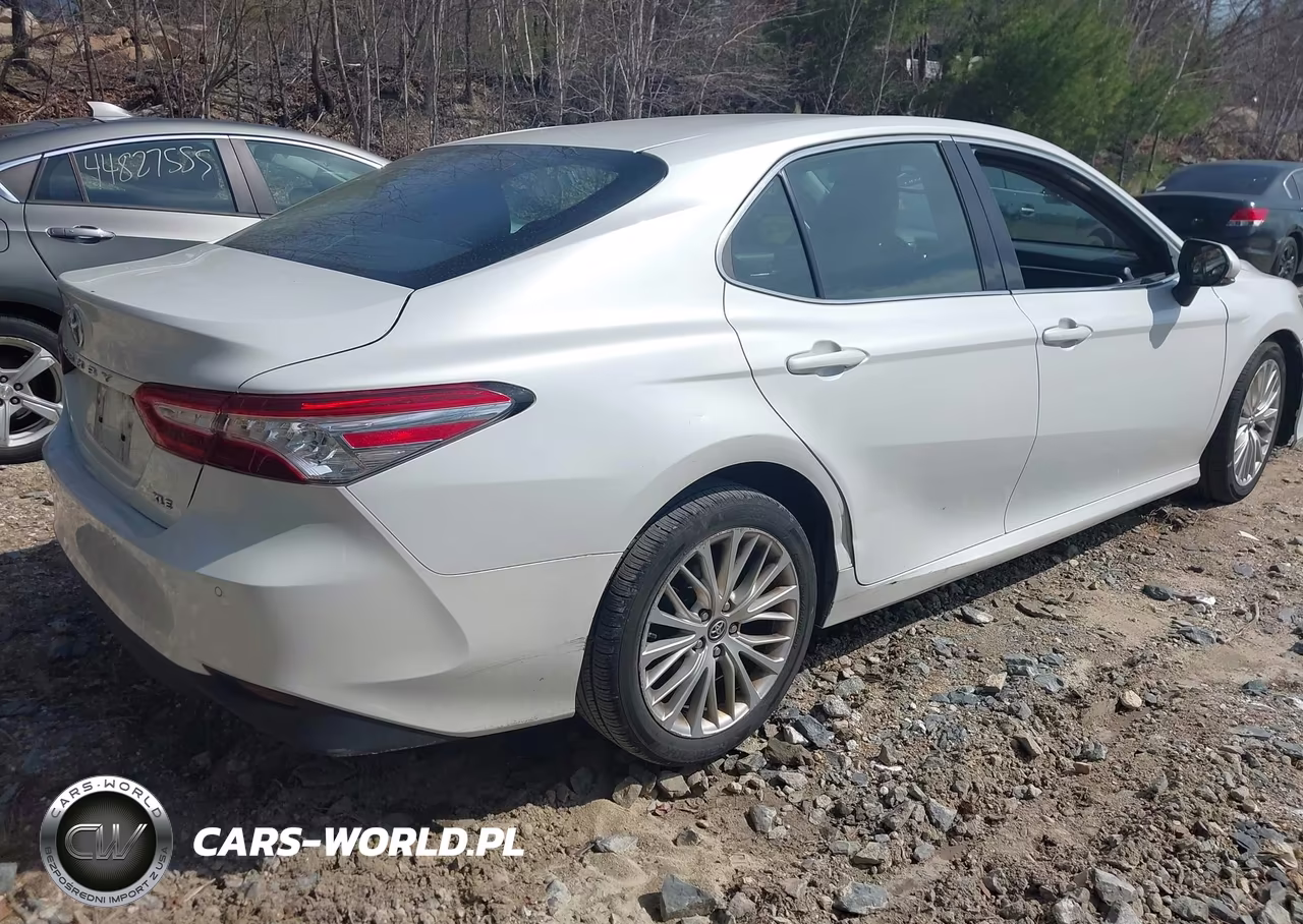 2018 Toyota Camry Xle VIN:4T1B11HK6JU006859 - 4