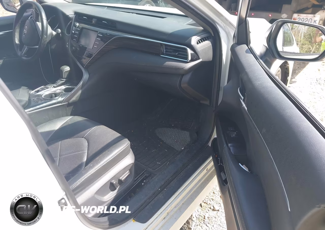 2018 Toyota Camry Xle VIN:4T1B11HK6JU006859 - 5