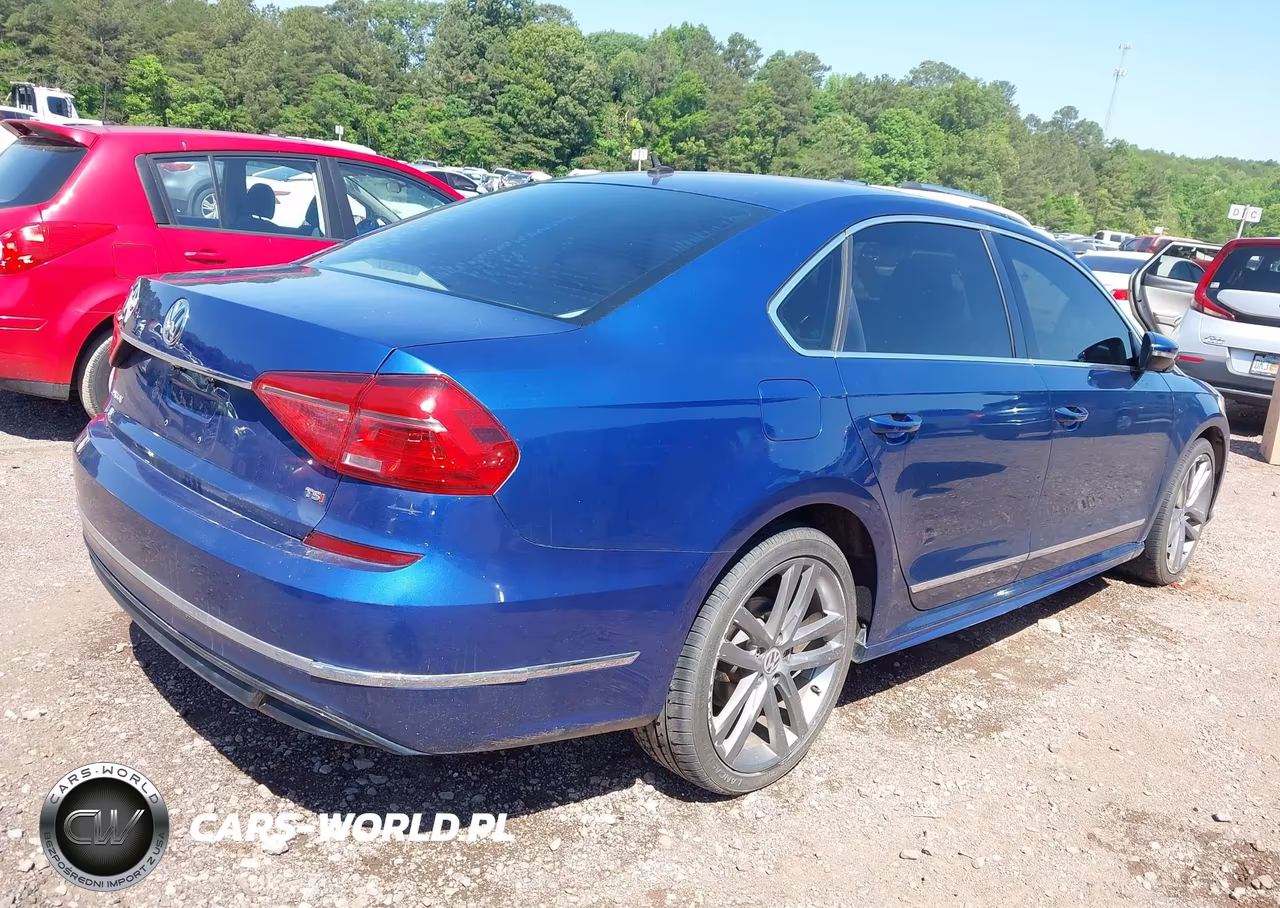 2016 Volkswagen Passat 1.8T R-Line VIN:1VWAT7A37GC068573 - 4