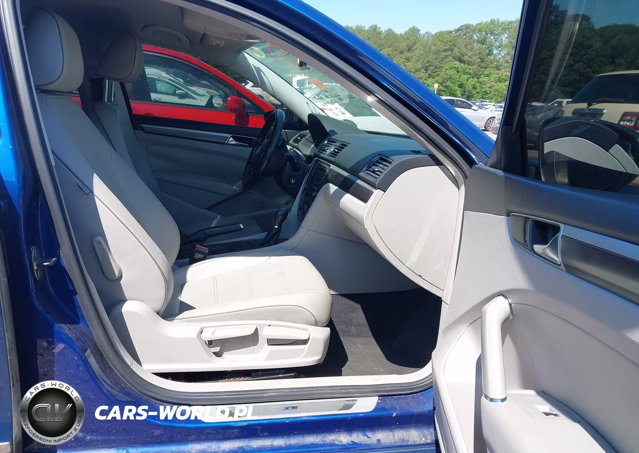 2016 Volkswagen Passat 1.8T R-Line VIN:1VWAT7A37GC068573 - 5
