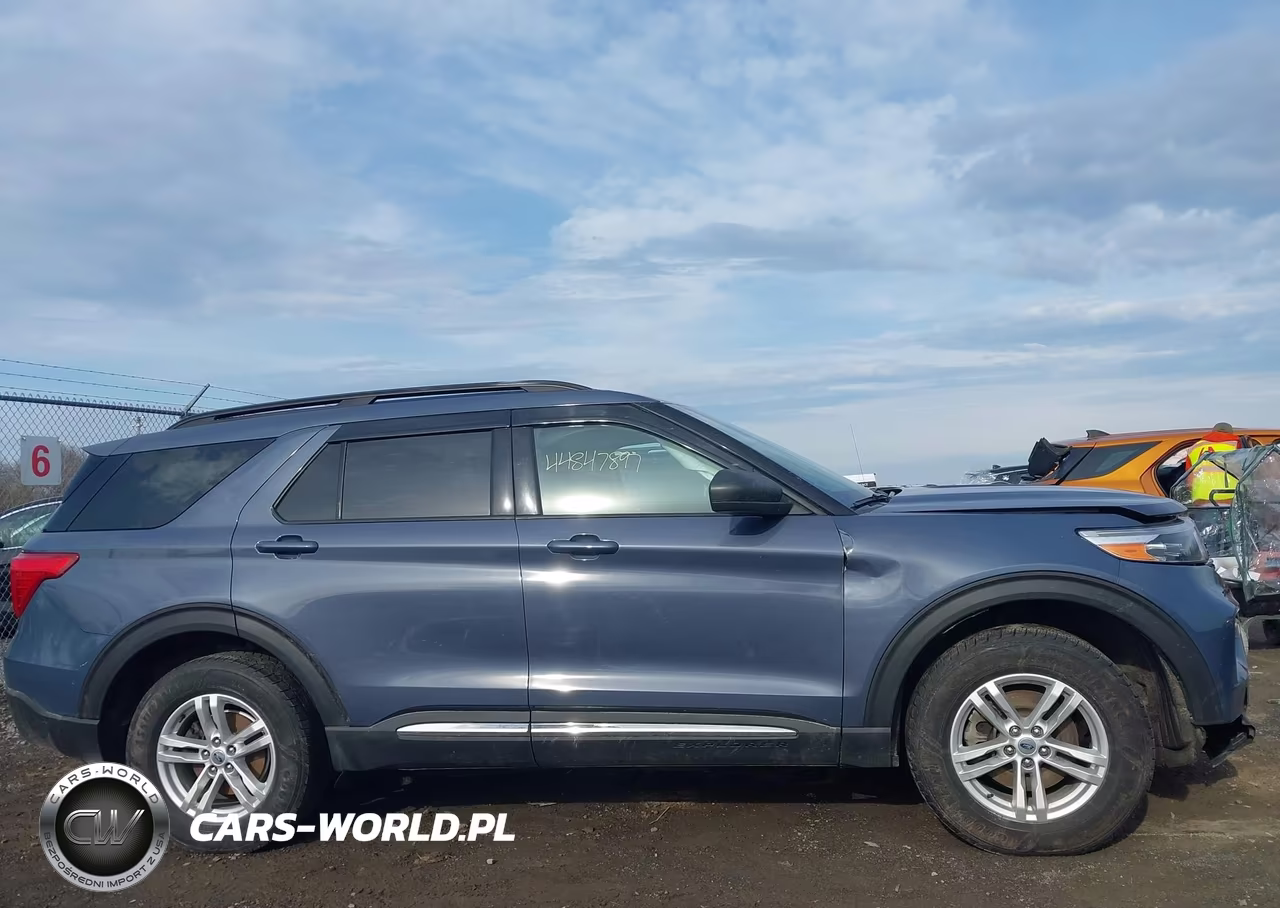 2021 Ford Explorer Xlt VIN:1FMSK8DH5MGB19527 - 14