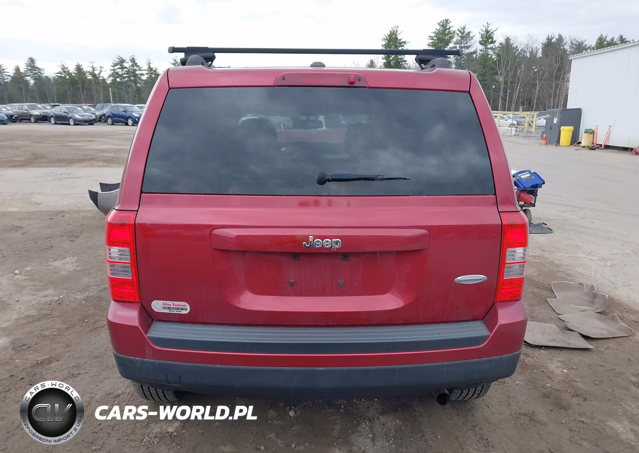 2015 Jeep Patriot Latitude VIN:1C4NJPFB6FD419850 - 16