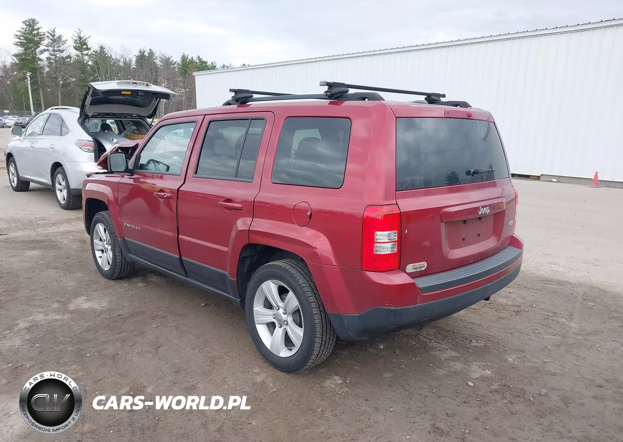 2015 Jeep Patriot Latitude VIN:1C4NJPFB6FD419850 - 3