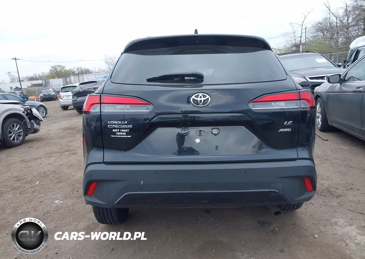 2022 Toyota Corolla Cross Xle VIN:7MUDAABG5NV037876 - 16