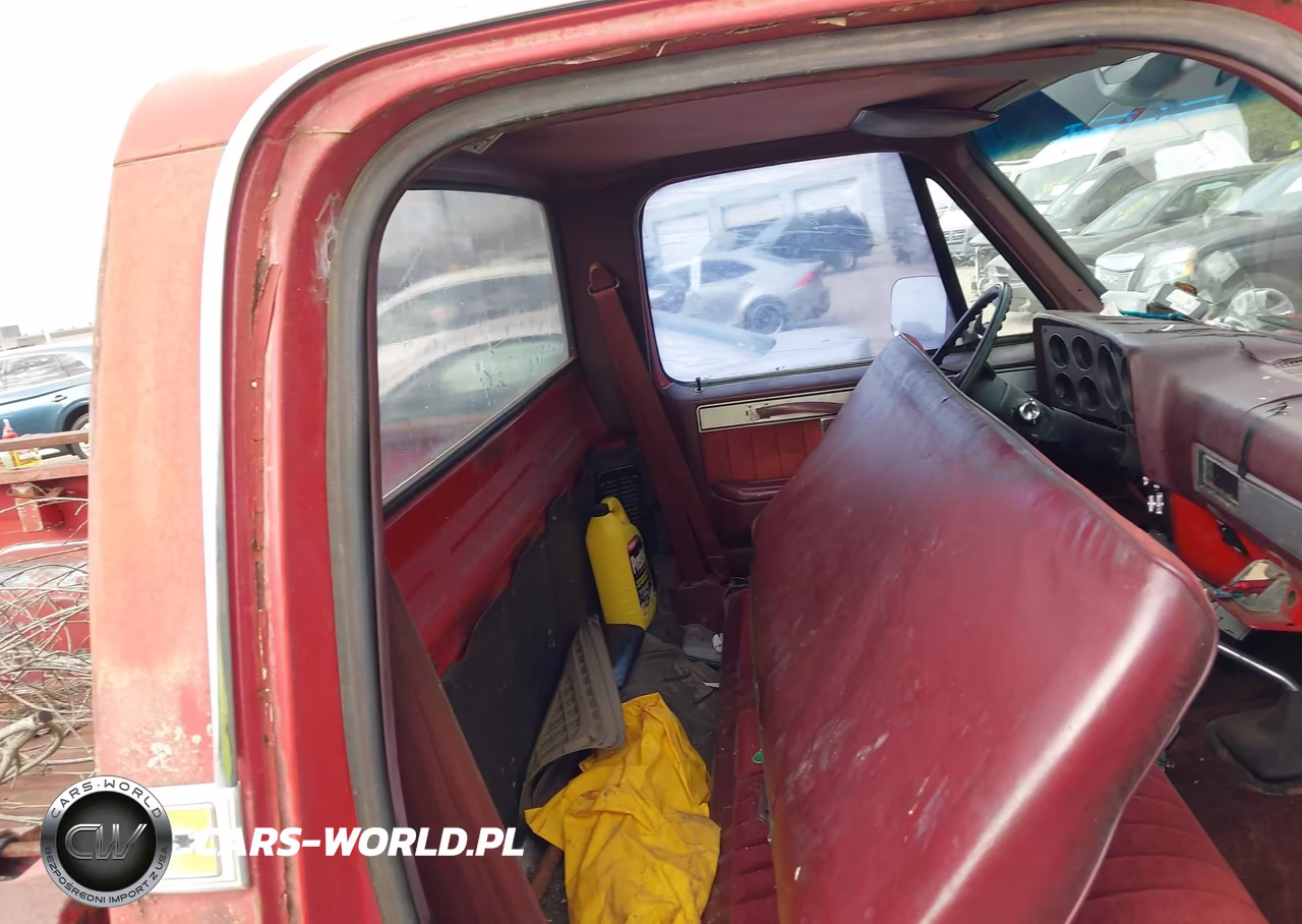 1985 Chevrolet C20 VIN:1GCGC24M0FS182441 - 8
