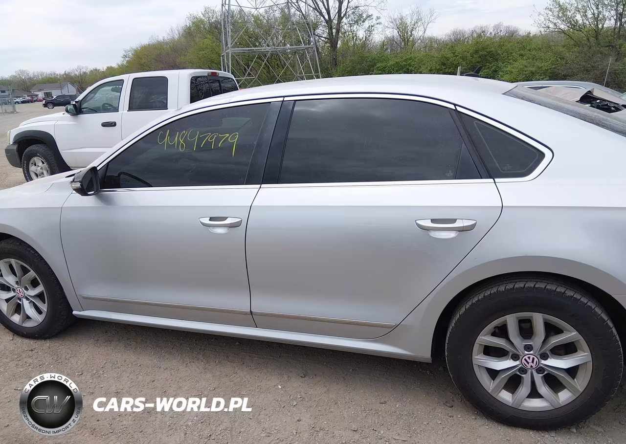 2016 Volkswagen Passat 1.8T S VIN:1VWAT7A37GC019986 - 14