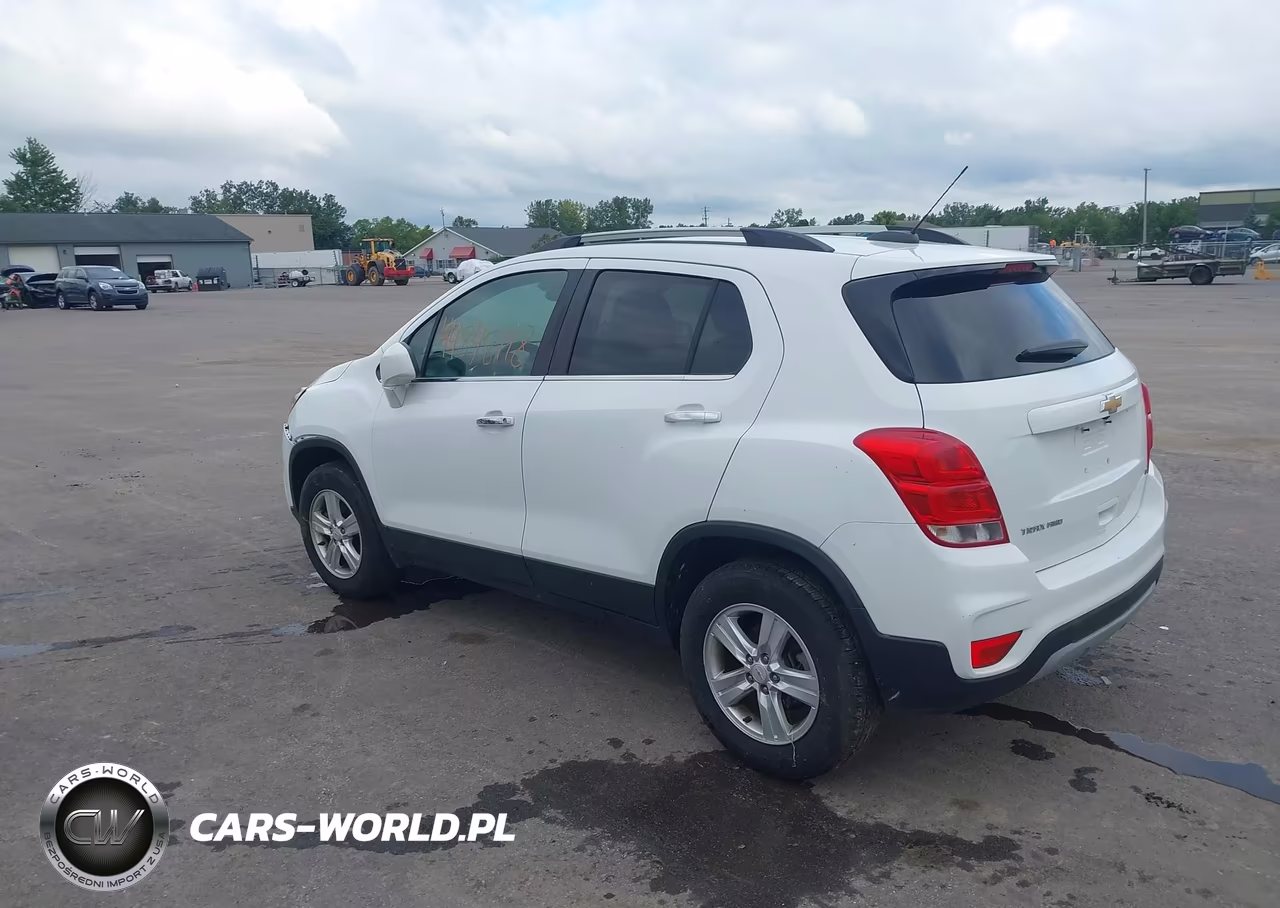 2019 Chevrolet Trax Lt VIN:KL7CJPSB3KB886739 - 3