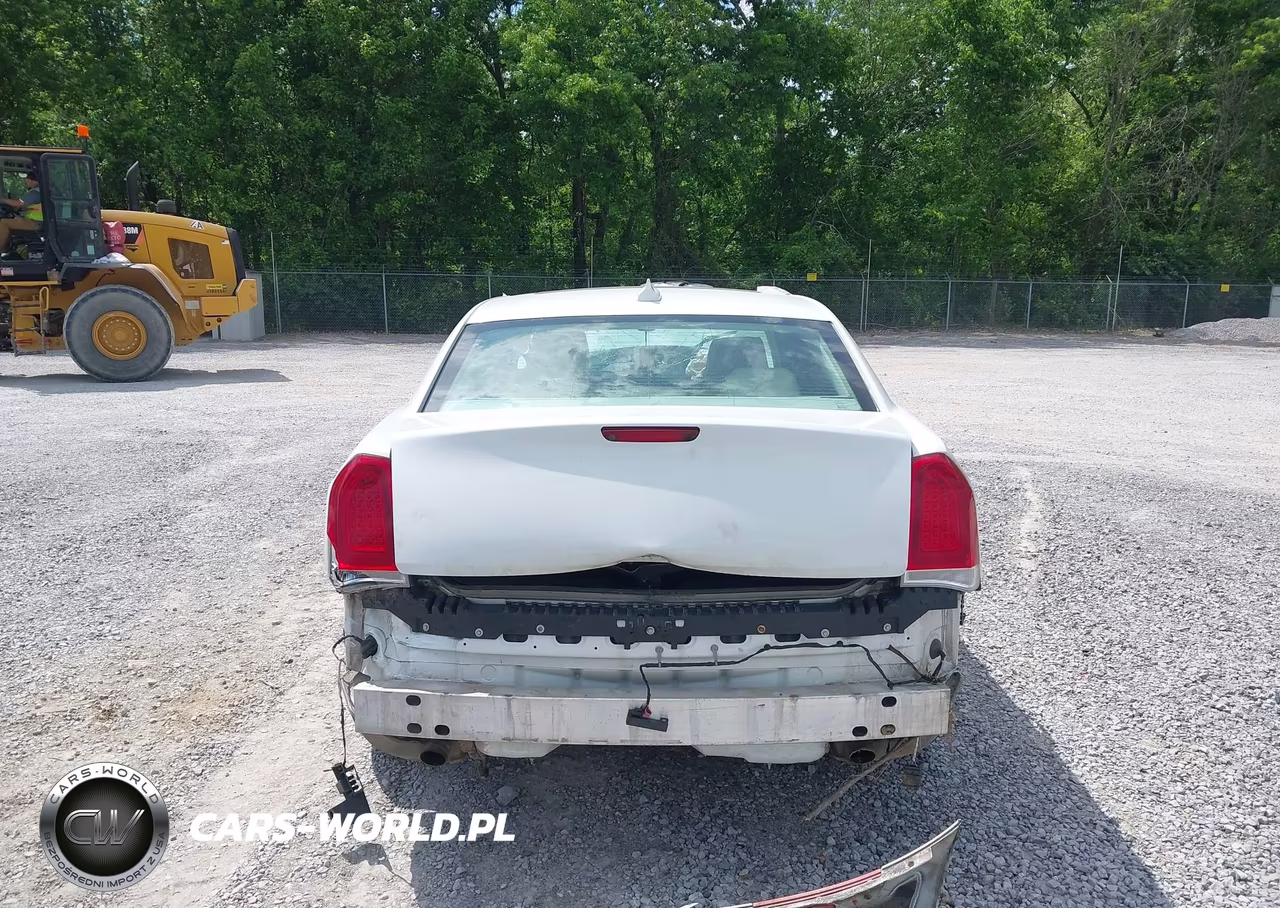 2016 Chrysler 300C VIN:2C3CCAEG6GH182118 - 16