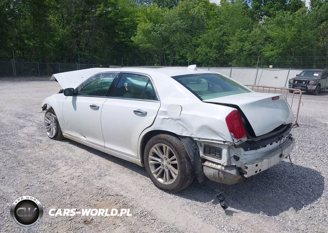 2016 Chrysler 300C VIN:2C3CCAEG6GH182118 - 3