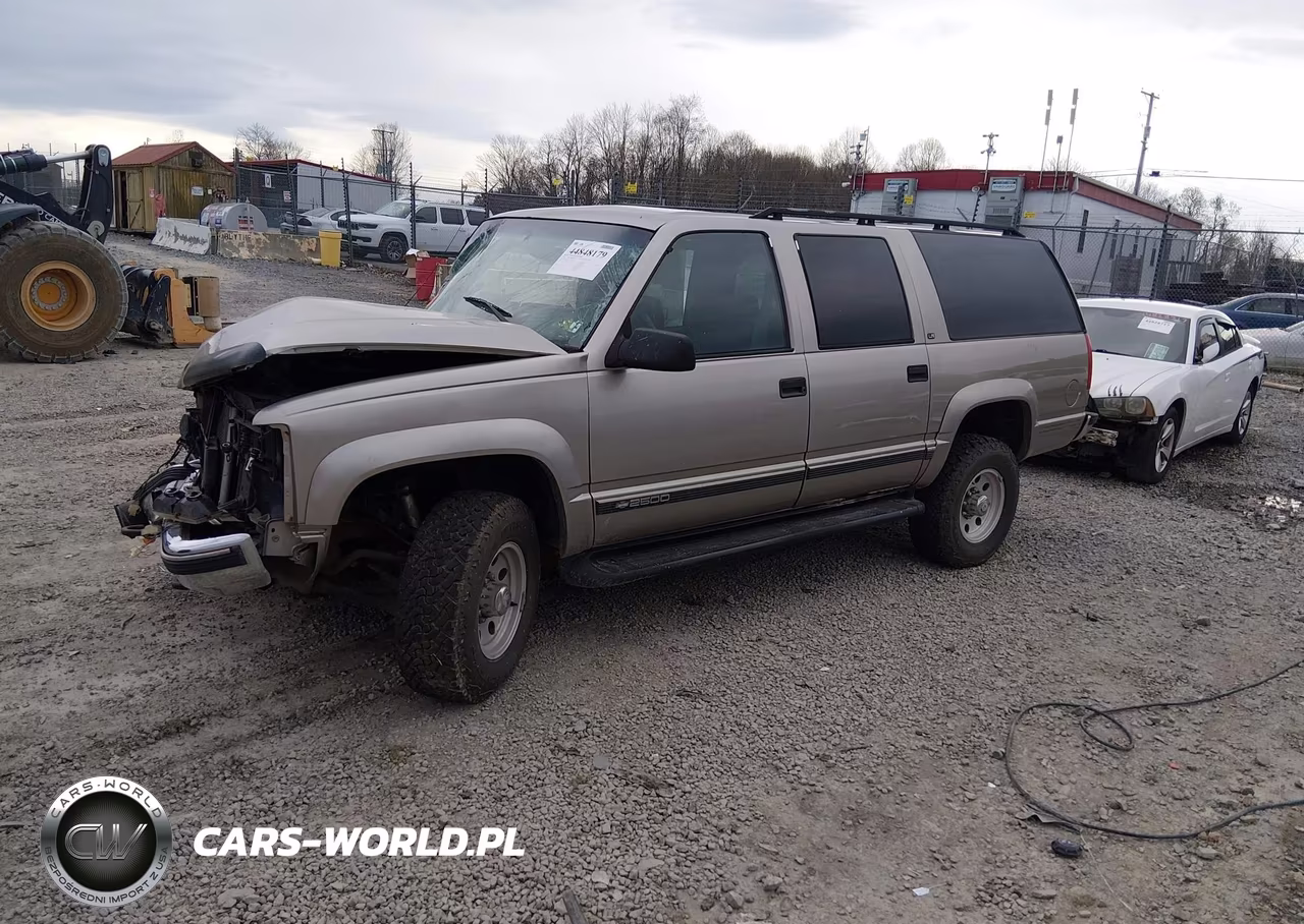 1999 Chevrolet Suburban 2500 VIN:3GNGK26J3XG116441 - 2