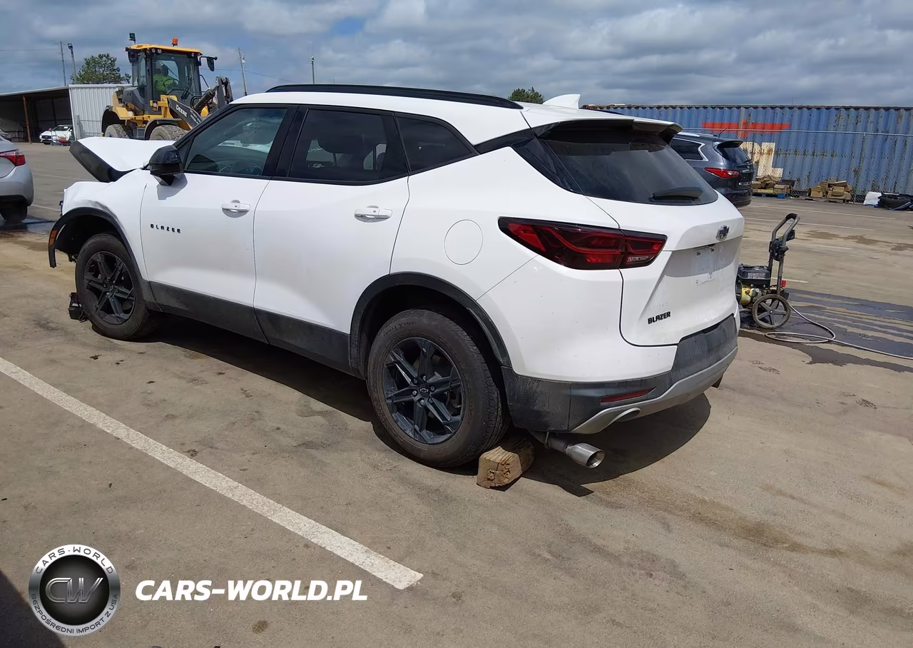 2023 Chevrolet Blazer Fwd 2Lt VIN:3GNKBCR43PS223606 - 3