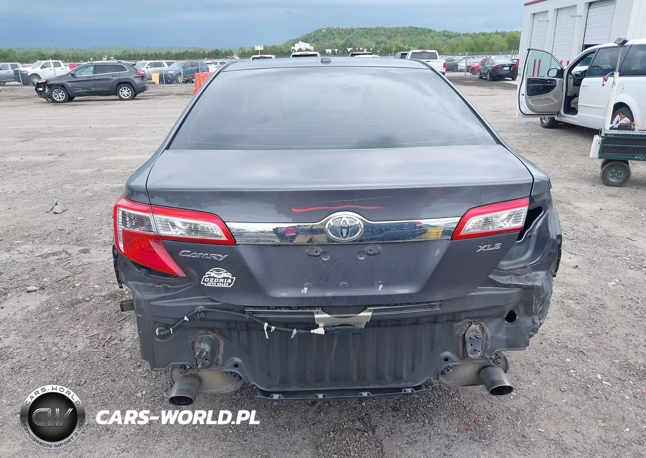 2013 Toyota Camry Xle V6 VIN:4T1BK1FK8DU022386 - 17