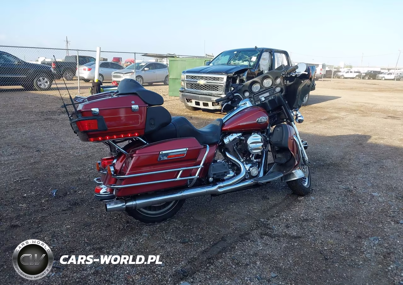 2009 Harley-Davidson Flhtcu VIN:1HD1FC4169Y661231 - 4