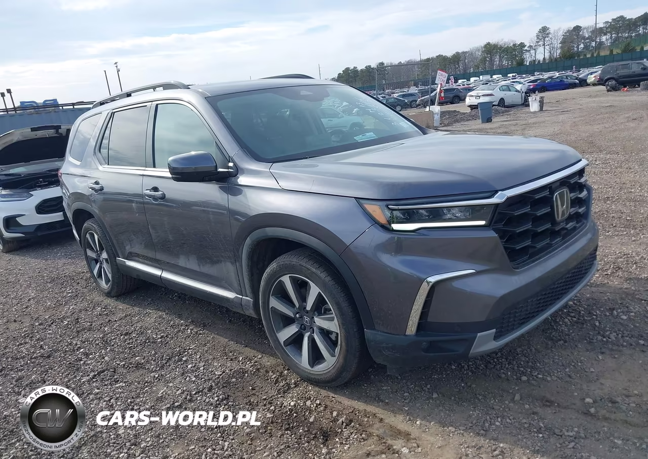 2025 Honda Pilot Touring – zdjęcie 1 z 17