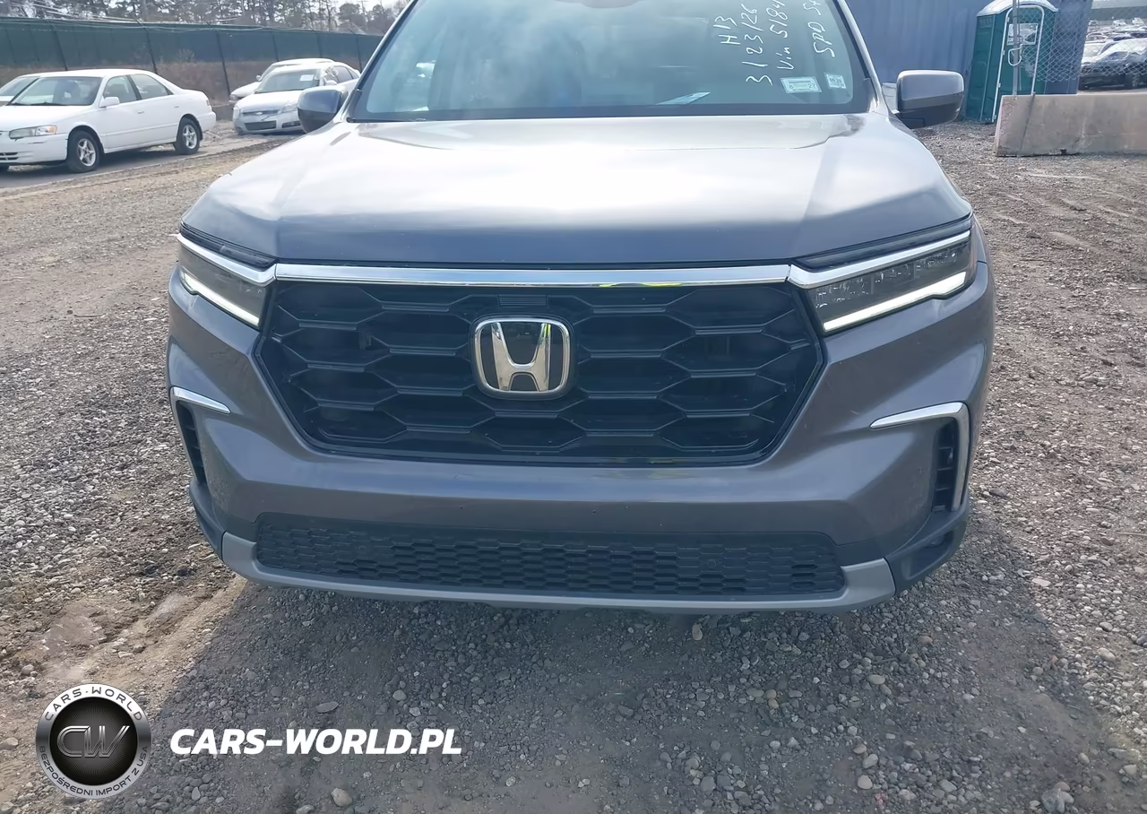 2025 Honda Pilot Touring VIN:5FNYG1H78SB035184 - 12