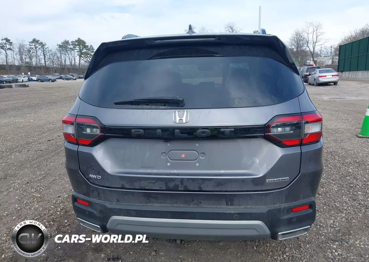 2025 Honda Pilot Touring VIN:5FNYG1H78SB035184 - 16