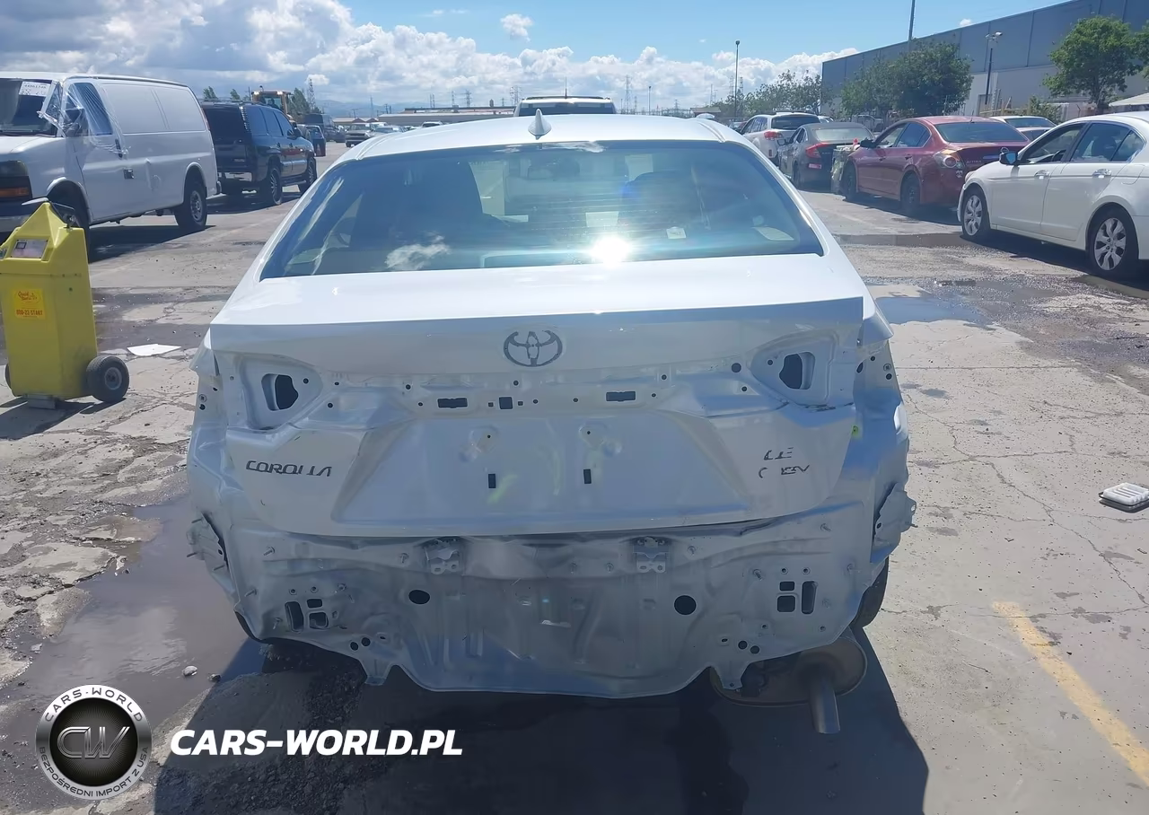 2026 Toyota Corolla Hybrid Hybrid Le VIN:JTDBCMFE7T3114333 - 17