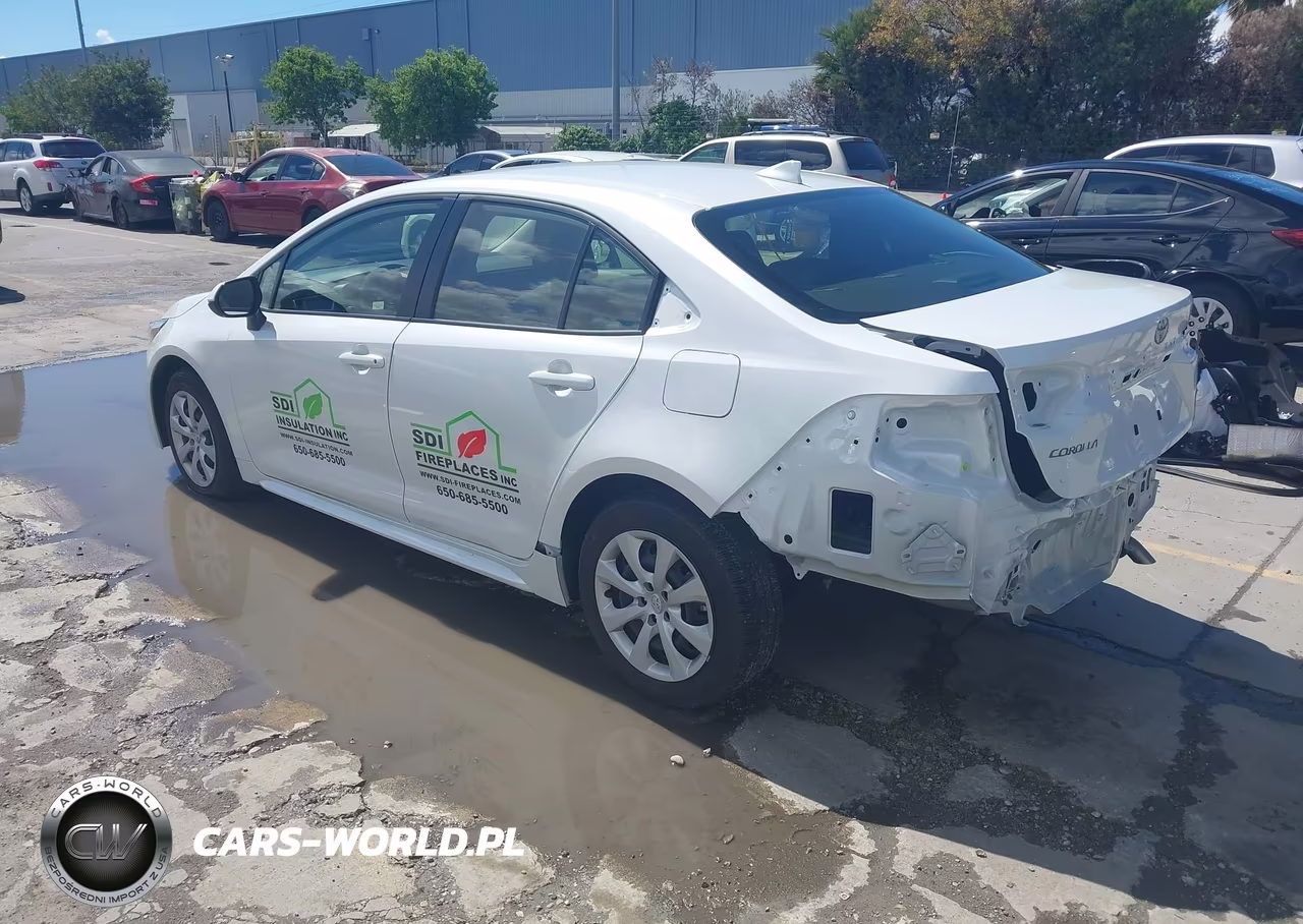 2026 Toyota Corolla Hybrid Hybrid Le VIN:JTDBCMFE7T3114333 - 3