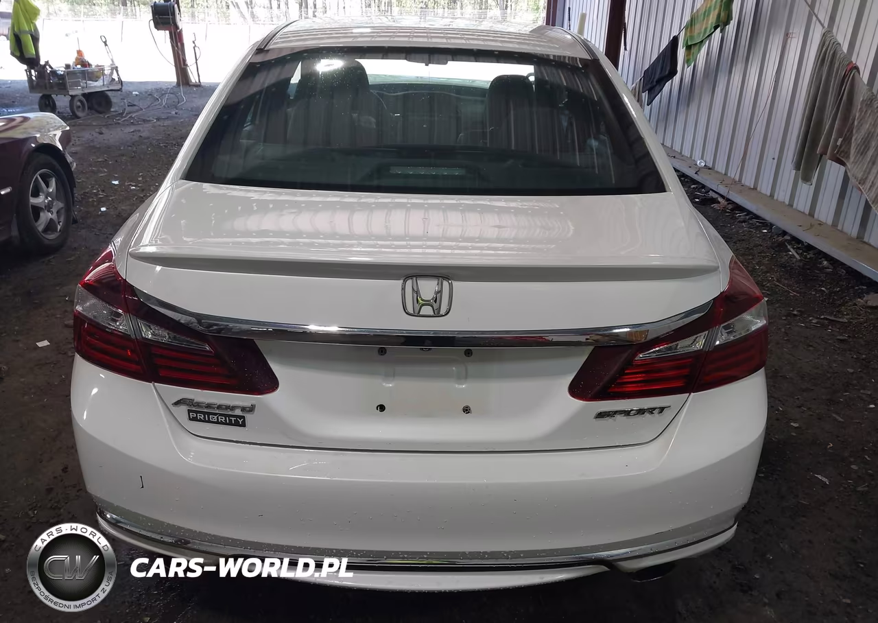 2017 Honda Accord Sport VIN:1HGCR2F54HA211081 - 16