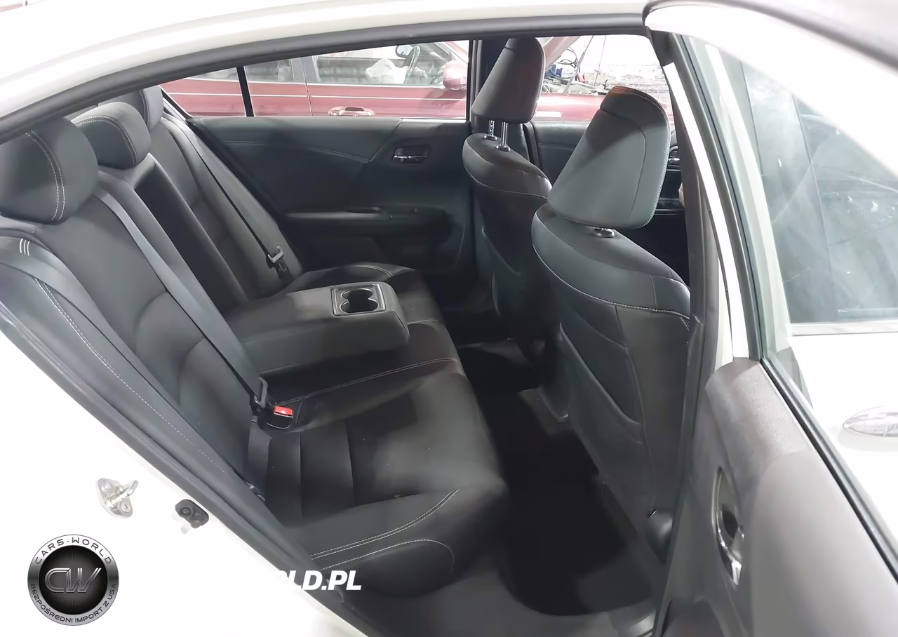 2017 Honda Accord Sport VIN:1HGCR2F54HA211081 - 8