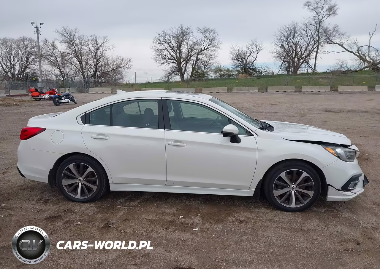 2019 Subaru Legacy 3.6R Limited VIN:4S3BNEN6XK3008144 - 13