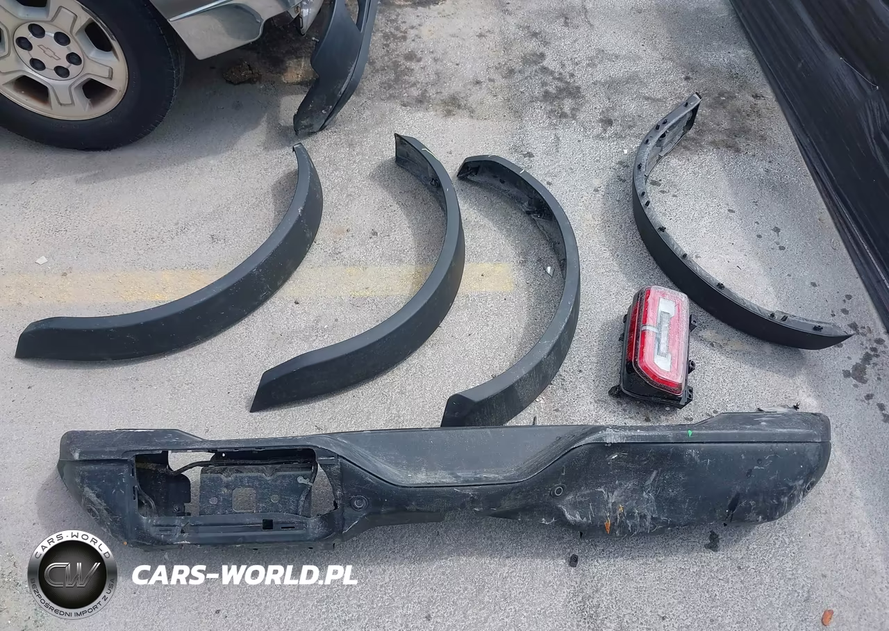 2025 Ford Bronco Badlands VIN:1FMEE9BP4SLA68871 - 12
