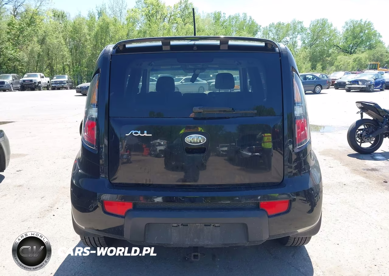 2010 Kia Soul + VIN:KNDJT2A22A7082149 - 17