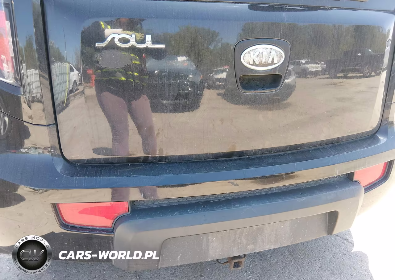 2010 Kia Soul + VIN:KNDJT2A22A7082149 - 19