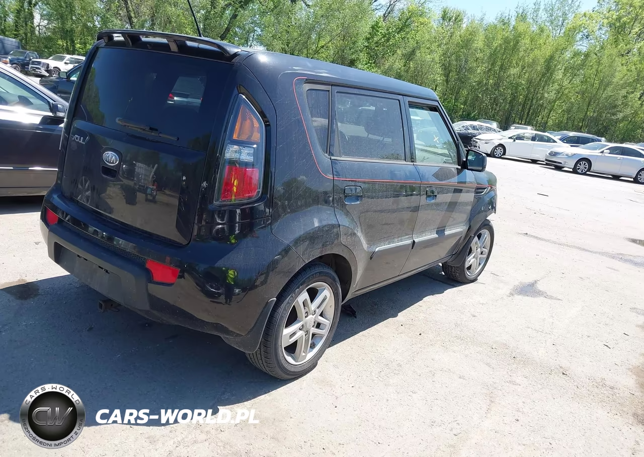 2010 Kia Soul + VIN:KNDJT2A22A7082149 - 4